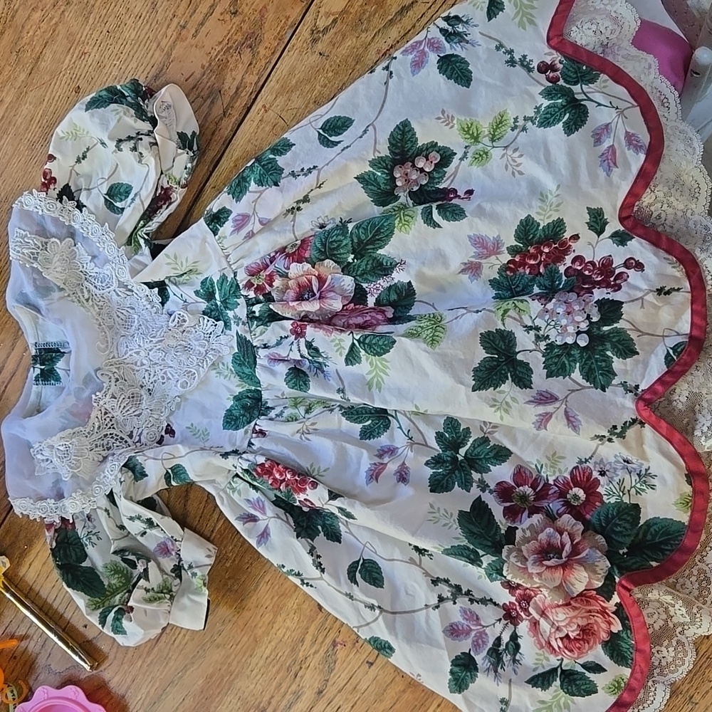 Vintage JINELLE Floral Puff Sleeve Dress with Lace Collar